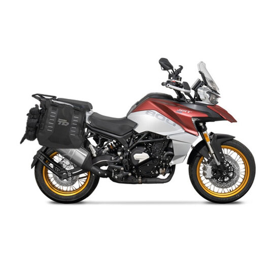 Sada bočných adventure vakov SHAD TERRA TR 40 ,vrátane montážnej sady SHAD QJMOTOR SRT800/X