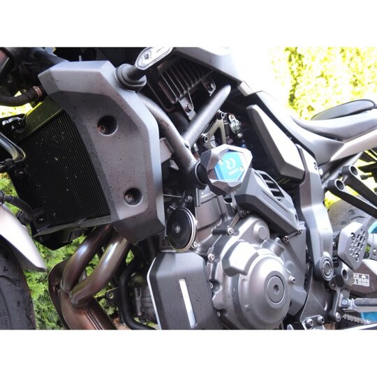 Rdmoto padacie slidery sl-01 - yamaha mt-07 / xsr 700 / y33n - padaci-slidery-sl-yamaha-mt-07-xsr-700 (2)