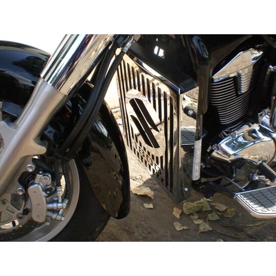 Kryt chladiča suzuki 1800C