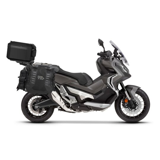 Kompletná sada bočných adventure vakov SHAD TERRA TR40 a hliníkového 55 L vrchného kufru ,vrátane montážnej sady SHAD HONDA X-ADV 750
