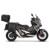 Kompletná sada bočných adventure vakov SHAD TERRA TR40 a hliníkového 55 L vrchného kufru ,vrátane montážnej sady SHAD HONDA X-ADV 750