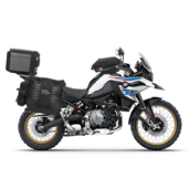 Kompletná sada sedlových brašní SHAD TERRA TR40 adventure a hliníkového kufra SHAD TERRA BLACK 37L vrátane montážnej sady SHAD BMW F750 GS / F850 GS