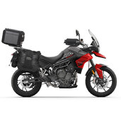 Kompletná sada sedlových brašní SHAD TERRA TR40 adventure a hliníkového vrchného kufra SHAD TERRA BLACK 48L vrátane montážnej sady SHAD TRIUMPH Tiger 900
