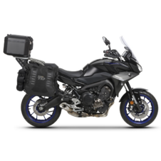 Kompletná sada sedlových brašní SHAD TERRA TR40 adventure a hliníkového kufra SHAD TERRA BLACK 55L, vrátane montážnej sady SHAD YAMAHA MT-09 Tracer / Tracer 900