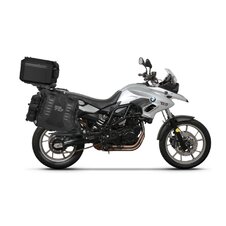 Kompletná sada bočných adventure vakov SHAD TERRA TR40 a hliníkového 55 L vrchného kufru ,vrátane montážnej sady SHAD BMW F650GS/F700GS/F800GS