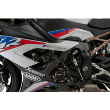 Ochranné kryty motora PUIG 20215N čierna zahrnuje pravý, ľavý kryt a kryt alternátora